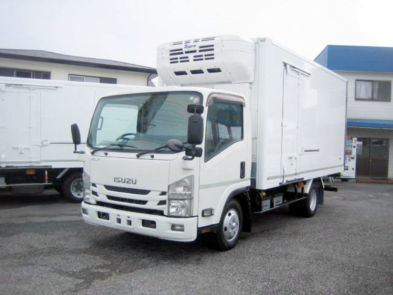 ISUZU　ELF