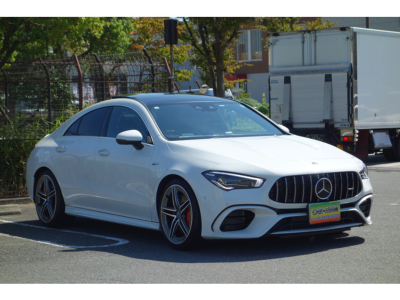 MERCEDES-BENZ　CLA-CLASS