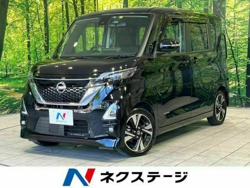 NISSAN　ROOX