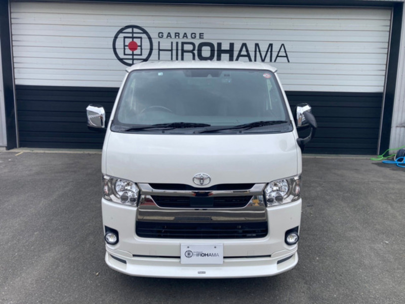 HIACE VAN-11