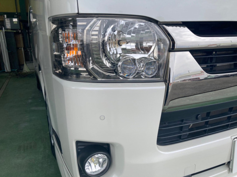 HIACE VAN-13