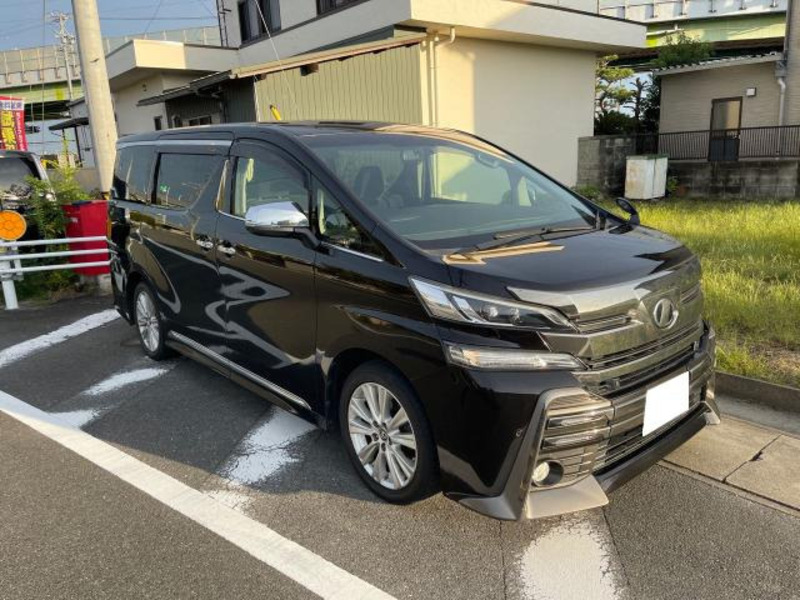 TOYOTA　VELLFIRE