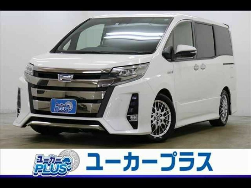 TOYOTA　NOAH