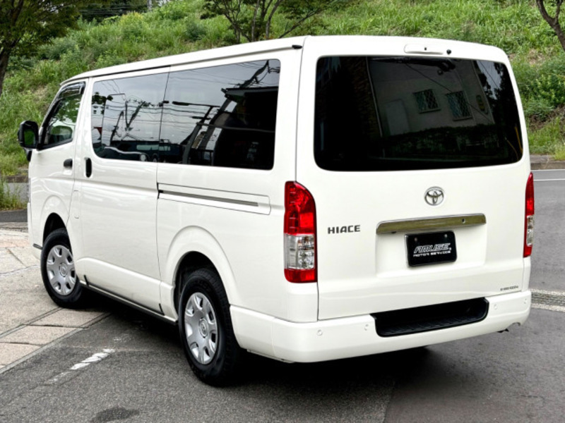 HIACE VAN-1