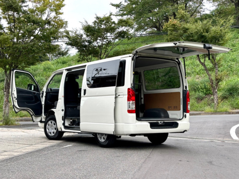 HIACE VAN-9