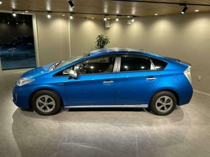 PRIUS-10