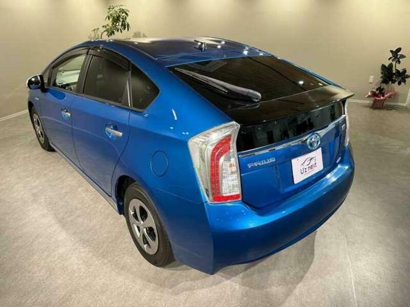 PRIUS-14