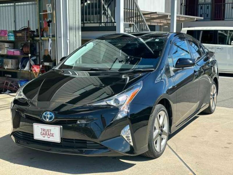 PRIUS-8