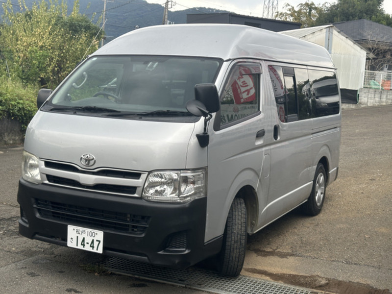 HIACE VAN-2