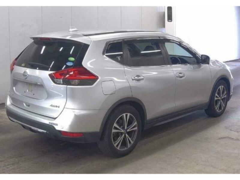 X-TRAIL-4