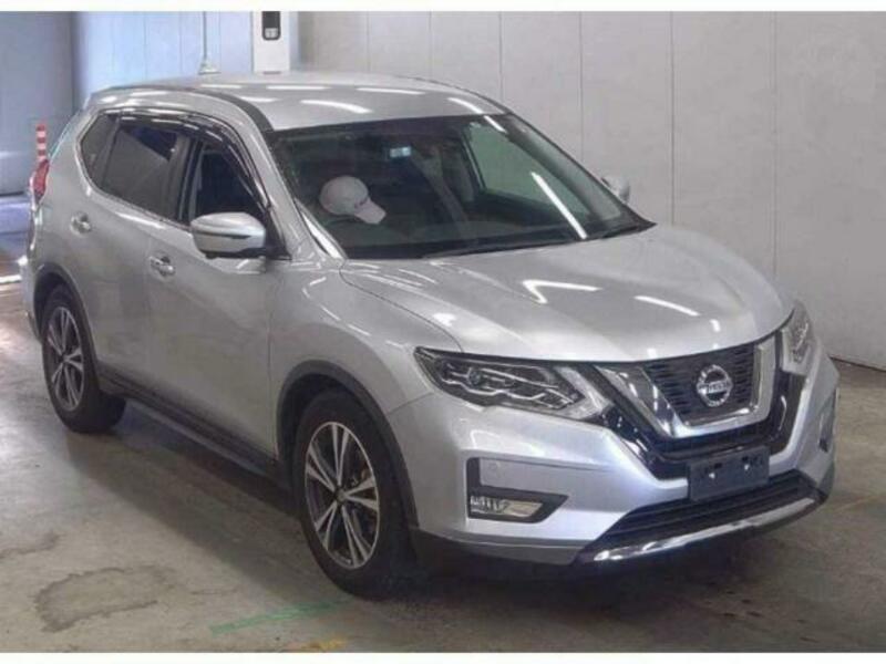 NISSAN　X-TRAIL