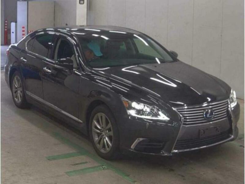 LEXUS　LS