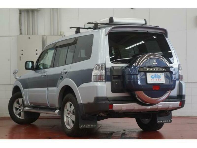 PAJERO-11