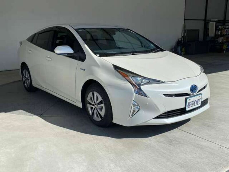 PRIUS-18