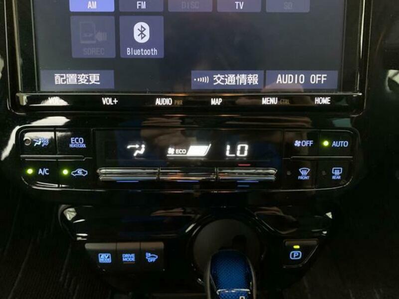 PRIUS-12