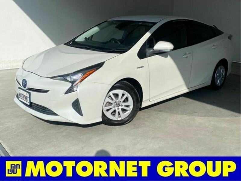 TOYOTA　PRIUS