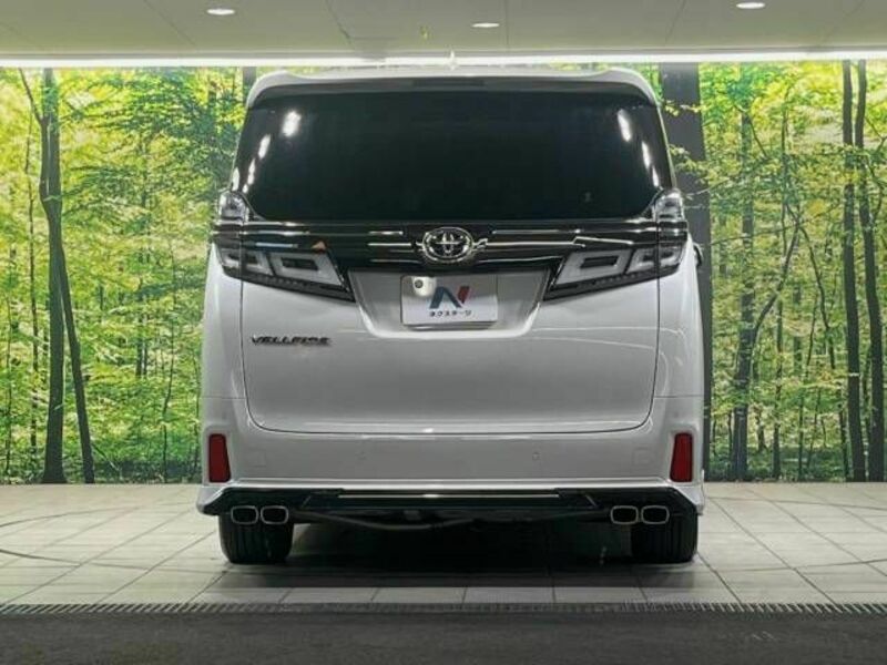 VELLFIRE-15