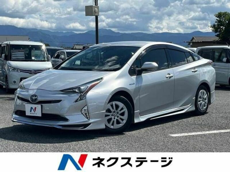 TOYOTA　PRIUS