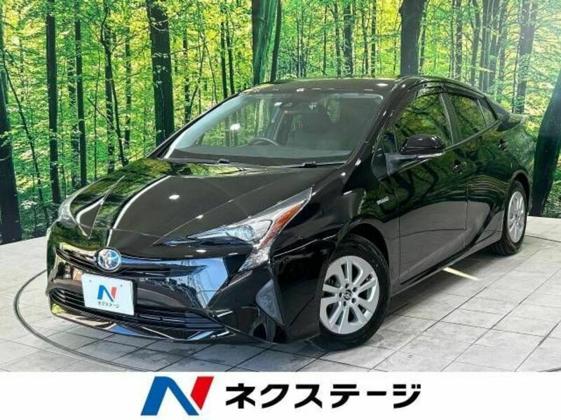 TOYOTA　PRIUS