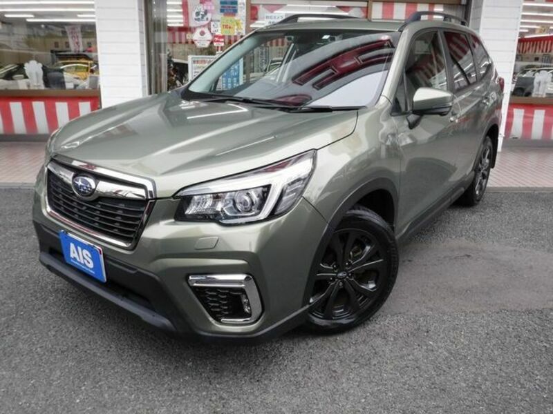 SUBARU　FORESTER