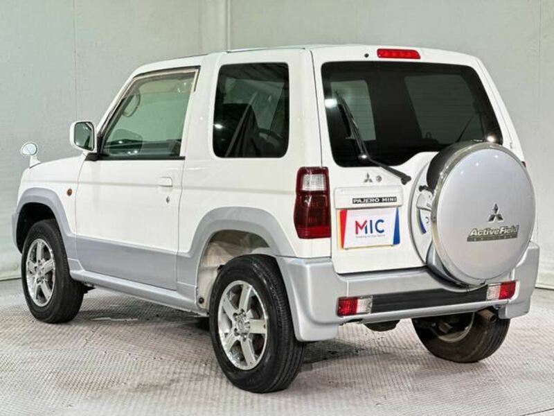 PAJERO MINI-16