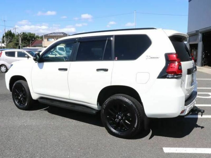 LAND CRUISER PRADO-5