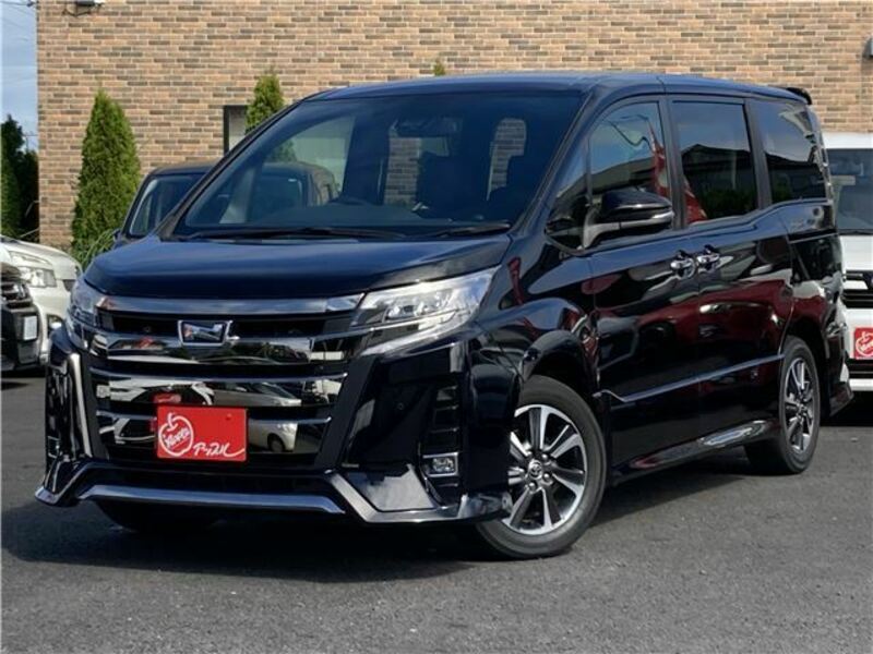 TOYOTA　NOAH