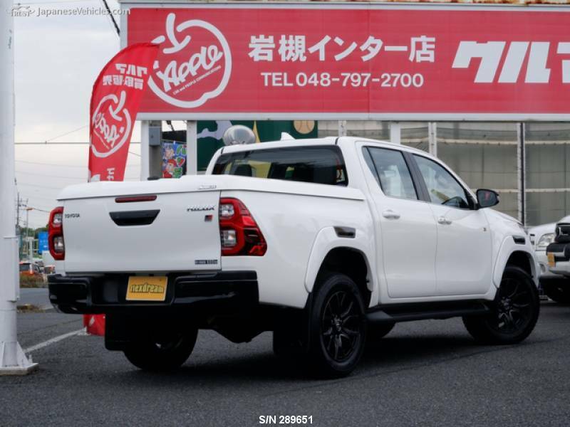 HILUX-3