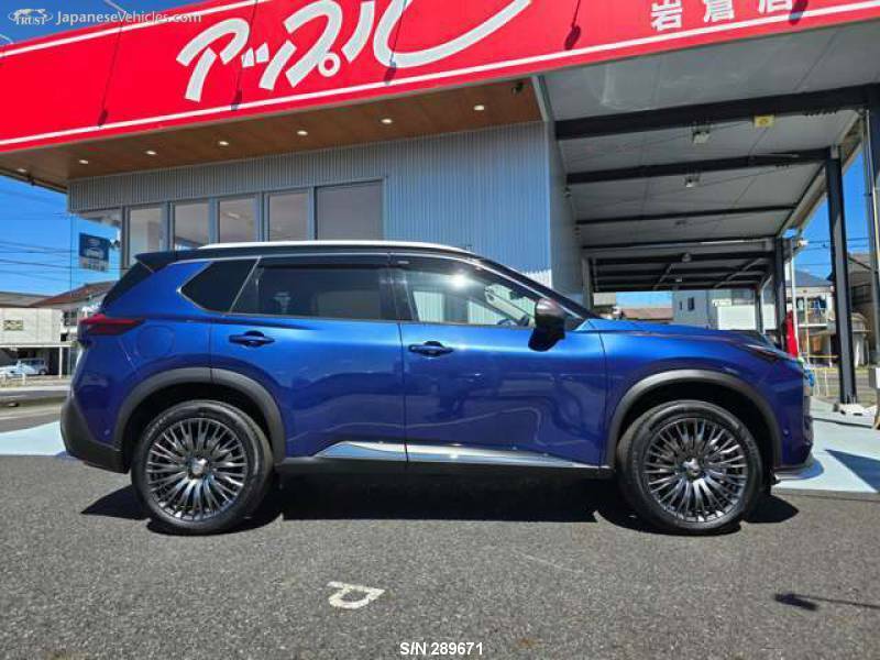 X-TRAIL-7