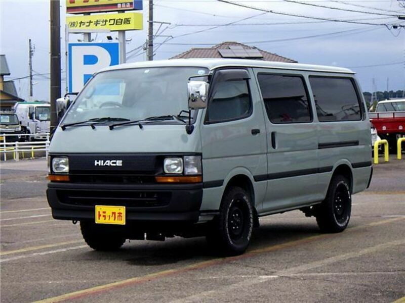 TOYOTA　HIACE VAN