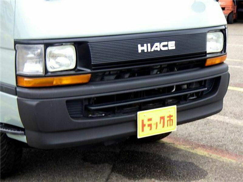 HIACE VAN-1