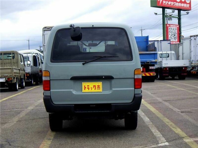 HIACE VAN-4