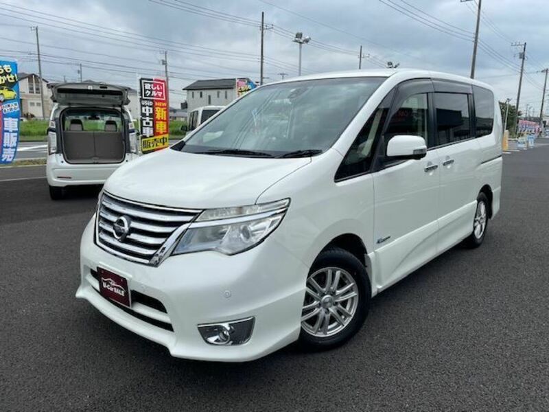 NISSAN　SERENA