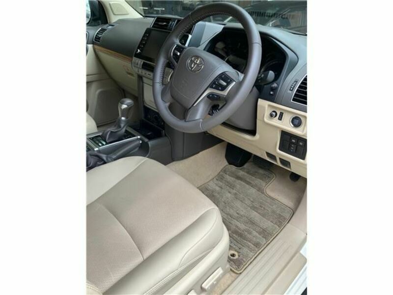 LAND CRUISER PRADO-2