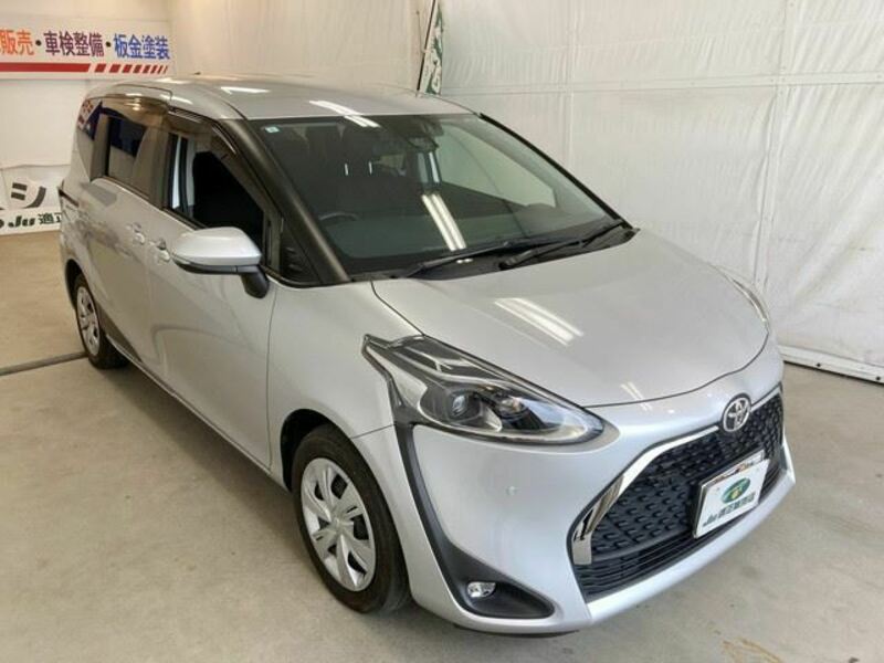 TOYOTA　SIENTA