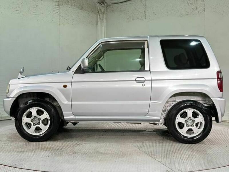 PAJERO MINI-16