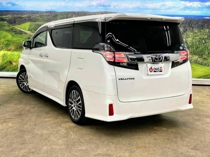 VELLFIRE-18