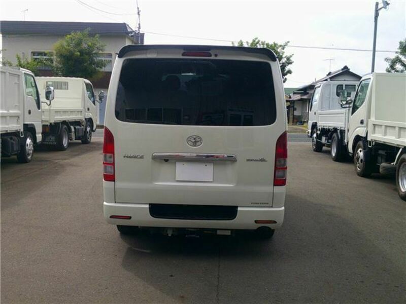 HIACE VAN-1