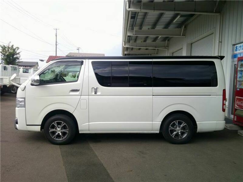 HIACE VAN-6