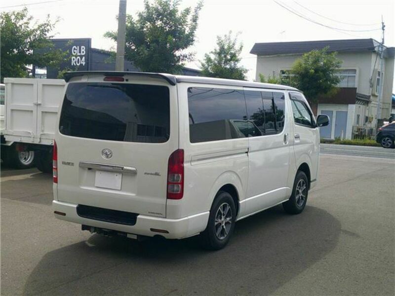 HIACE VAN-8