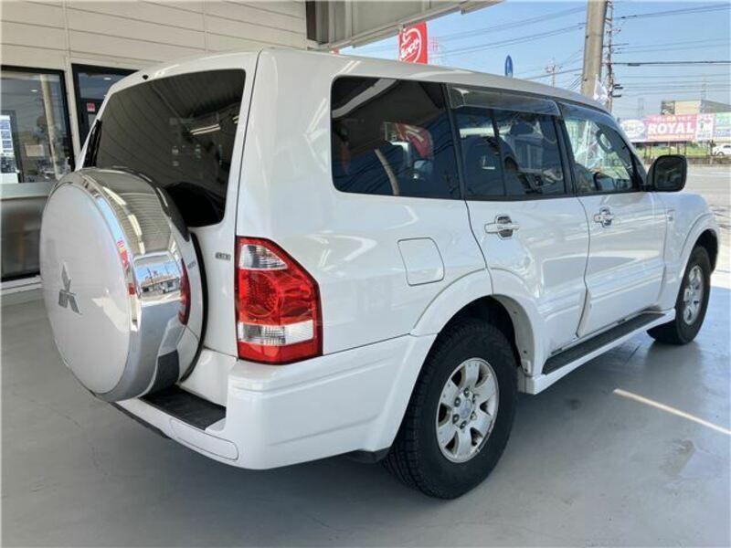 PAJERO-4