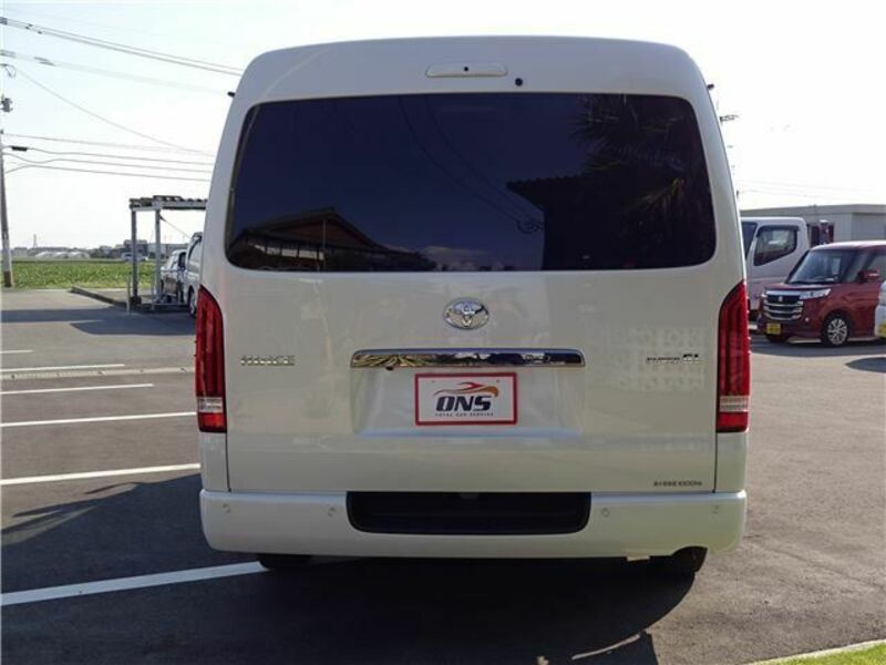 HIACE VAN-33