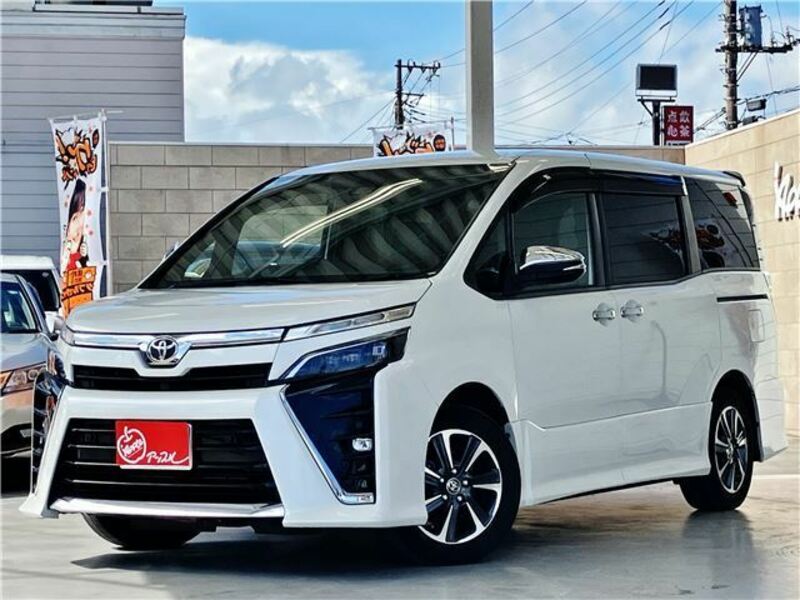 TOYOTA　VOXY