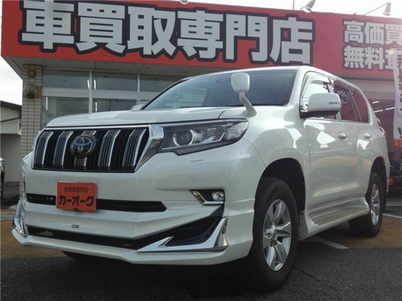 TOYOTA　LAND CRUISER PRADO