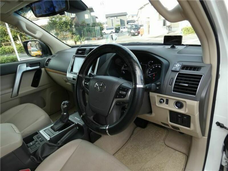 LAND CRUISER PRADO-13