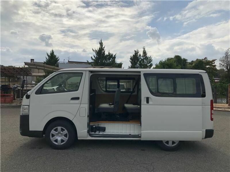 HIACE VAN-8