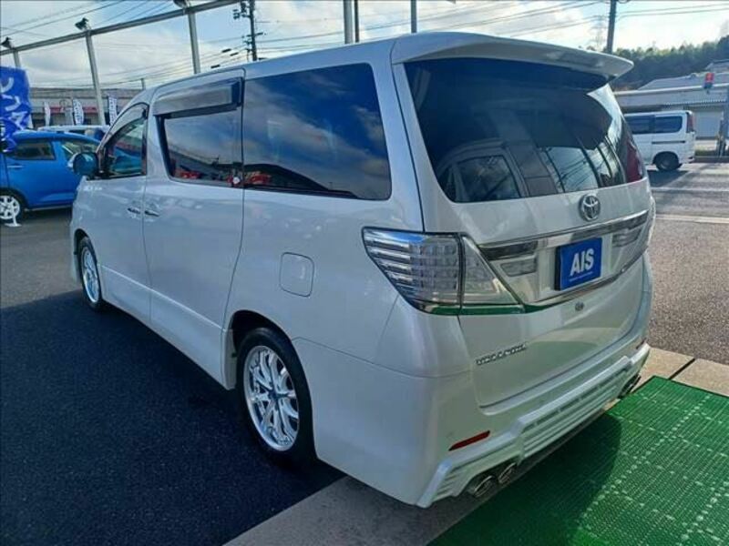 VELLFIRE-1