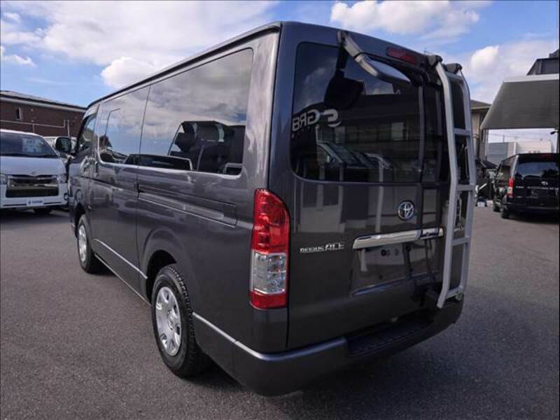 HIACE VAN-15