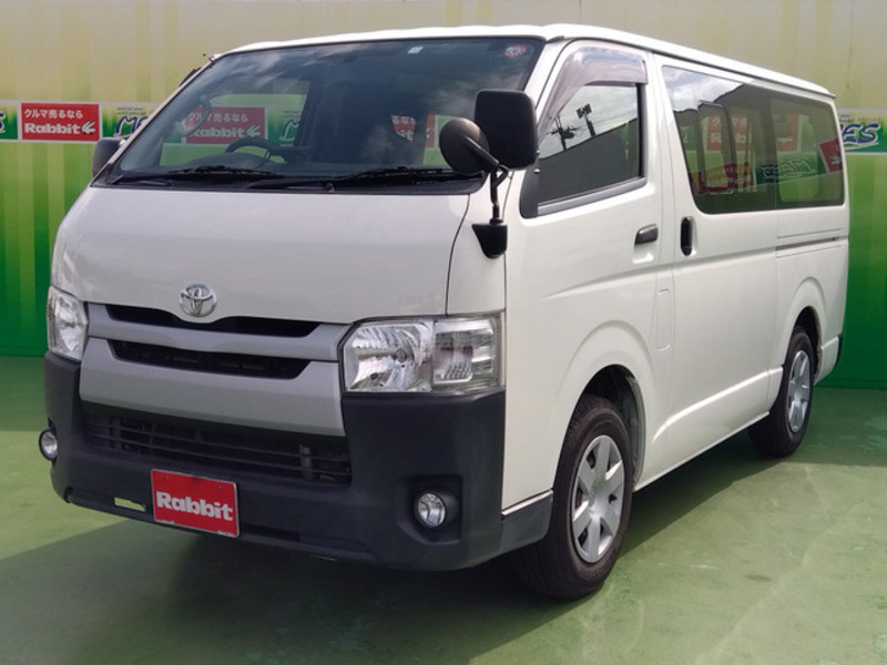 TOYOTA　HIACE VAN