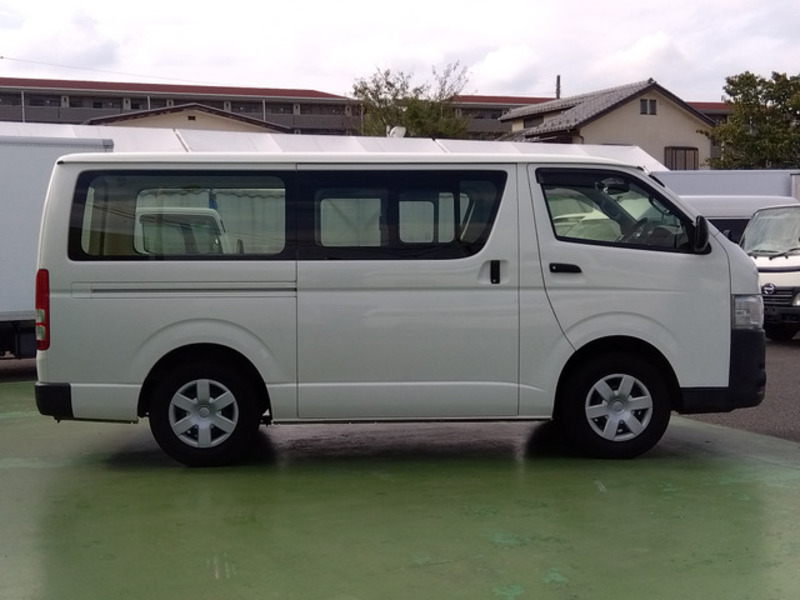 HIACE VAN-3